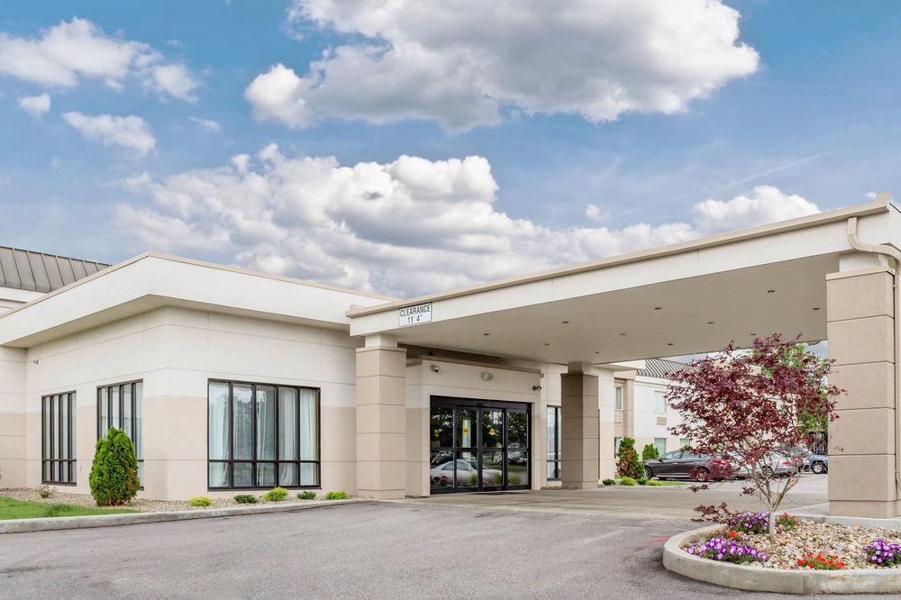 Clarion Hotel Beachwood-Cleveland Exterior foto